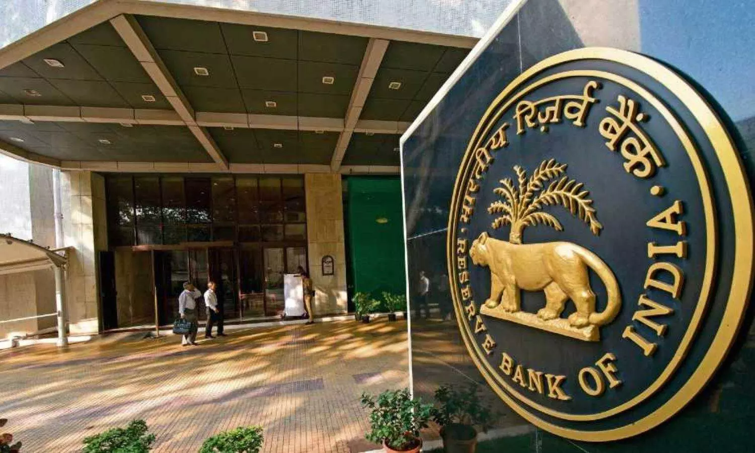 RBI receives bomb threat via email; senders demand resignation of Shaktikanta Das, Nirmala Sitharaman