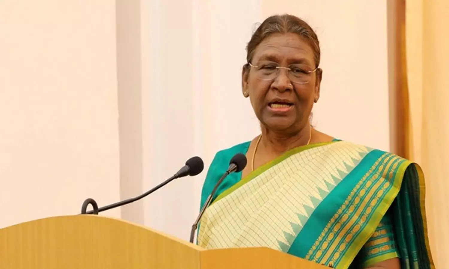 Prez Murmu skips event in Assam as chopper remains stuck in Shillong Prez Murmu skips event in Assam as chopper remains stuck in Shillong