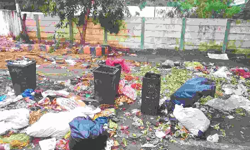 Citizen connect: Public cry foul as Evening Bazaar reels under garbage mess
