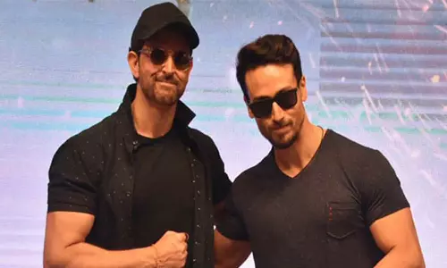 Hrithik Roshan loves Tiger Shroffs performance on Fighter song Sher Khul Gaye
