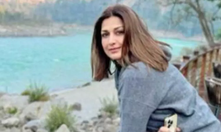 Sonali Bendre gives glimpse of  Ganges view