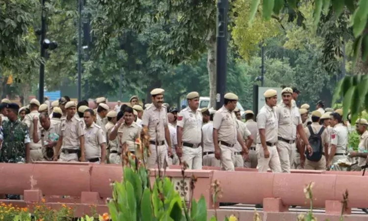 Delhi Police team goes to Mumbai to question activist Gautam Navlakha