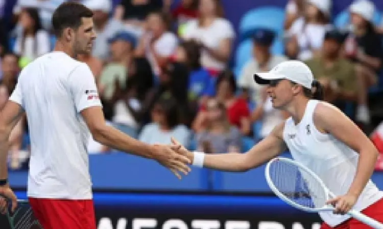 United Cup: Hurkacz/Swiatek guide Poland to quarters United Cup: Hurkacz/Swiatek guide Poland to quarters