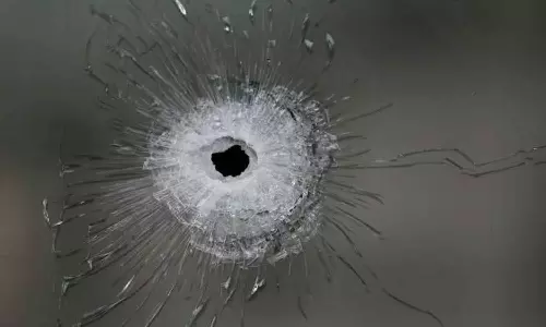 16 injured in massive air attack on Kiev