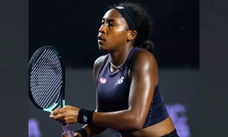 Coco Gauff kicks off her 2024 campaign with victory over Claire Liu in Auckland