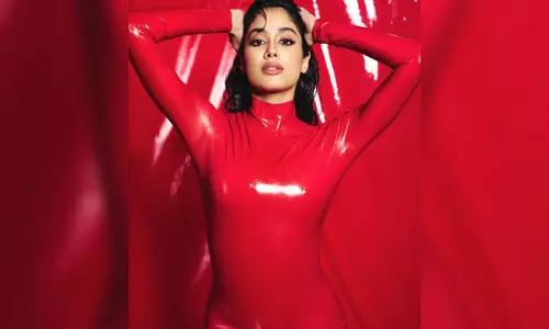 Janhvi Kapoor calls dating actors ‘chaotic’: They get very weird