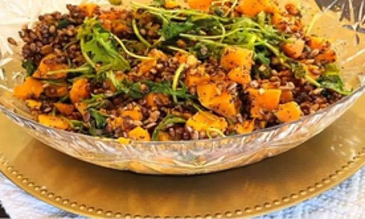 Heres a tasty, nutritious veg salad for long-term male space travellers