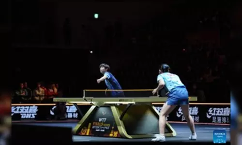 Chinese paddlers take 3 berths in singles, doubles semis at 2023 WTT Mens Finals