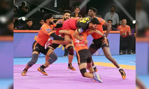 PKL 10: U Mumba begin home leg in style, beat Bengaluru Bulls 40-35