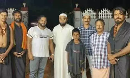 Sabarimala pilgrims find shelter in K’taka mosque, granted permission for Puja