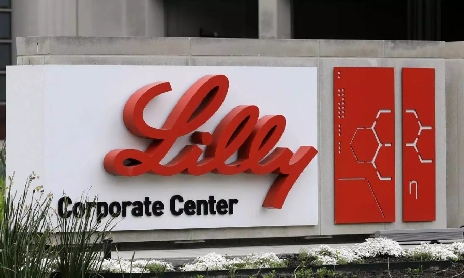 Eli Lilly starts website to connect patients with new obesity treatment, Zepbound, other drugs