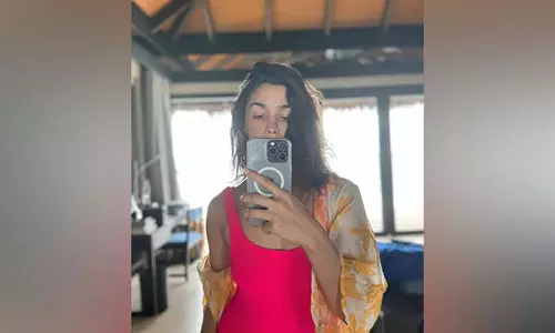 Alia Bhatt shares pictures from New Year vacation; goes viral Alia Bhatt shares pictures from New Year vacation; goes viral