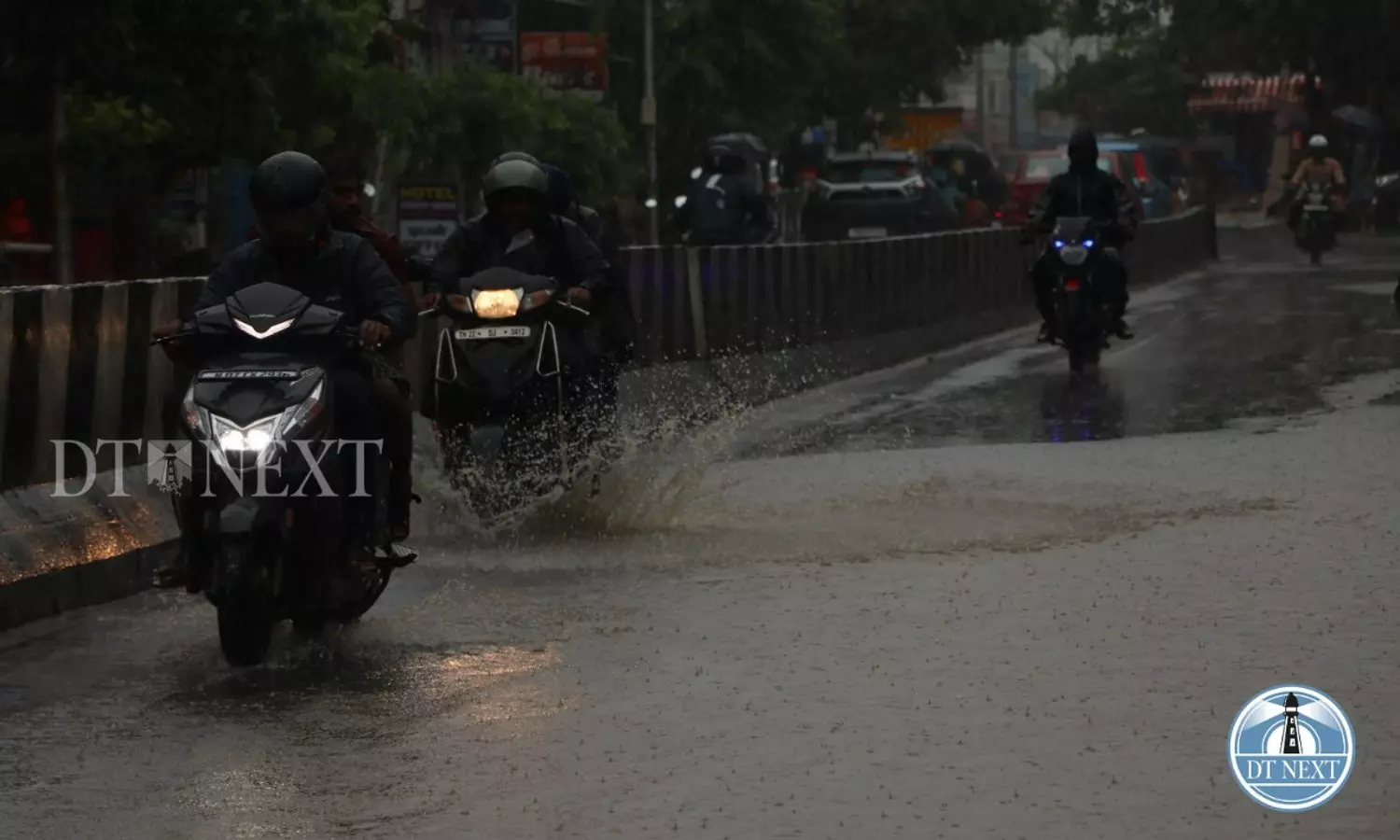 Heavy downpour witnessed in Dindigul Heavy downpour witnessed in Dindigul