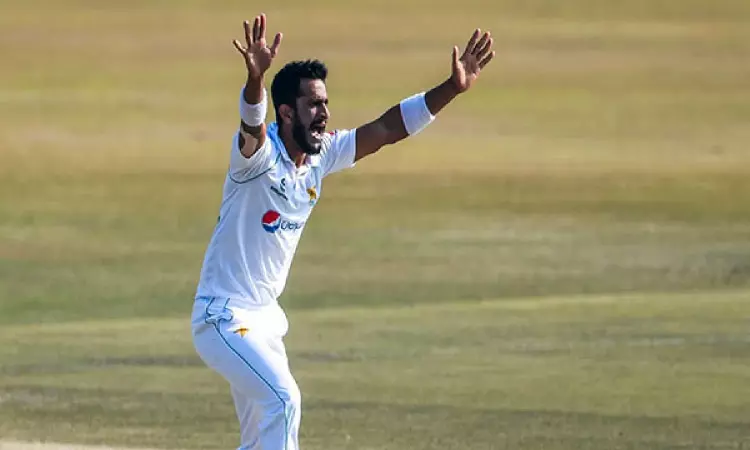 Pakistan pacer Hasan Ali gives aggressive reply to fan mocking his catching skills Pakistan pacer Hasan Ali gives aggressive reply to fan mocking his catching skills