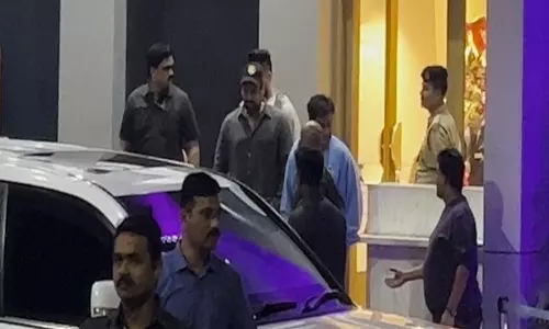 Salman Khan spotted at Mumbai airport, after recent security scare at his Panvel farmhouse