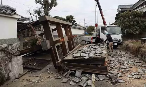 Japan earthquake toll rises to 180, over 120 missing in Ishikawa