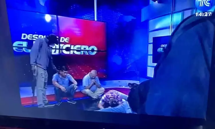 Ecuador roiled by on-air take-over of TV studio by gunmen, other violence Ecuador roiled by on-air take-over of TV studio by gunmen, other violence