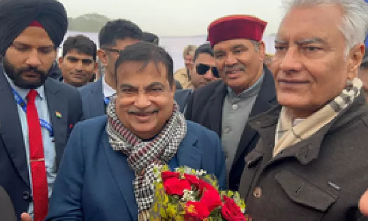 Gadkari opens, lays stones of 29 national highway projects in Punjab