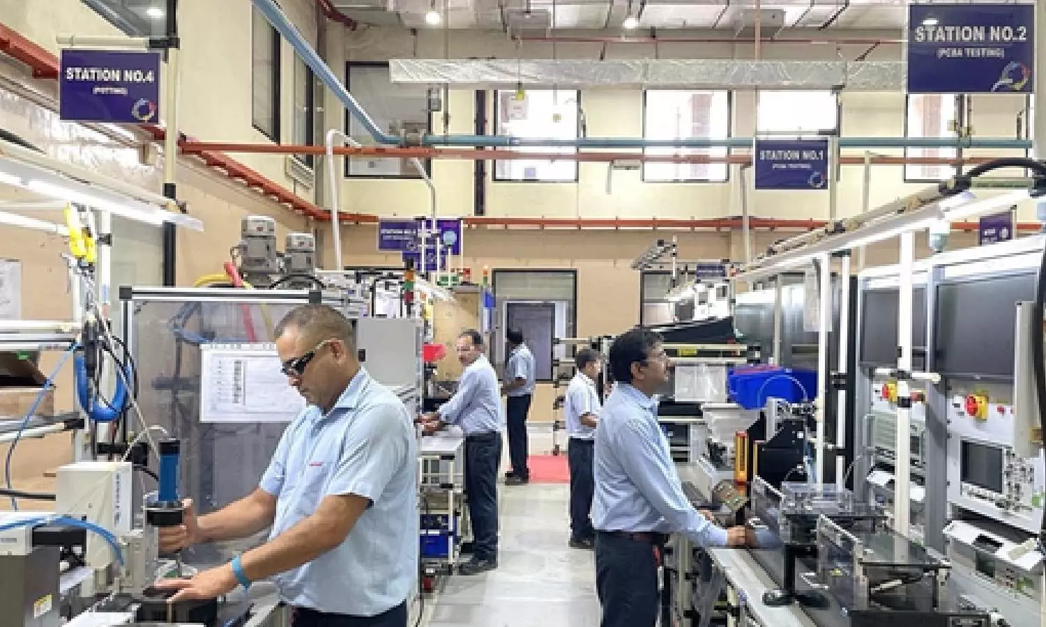 Industrial growth slumps to 2.4% in November