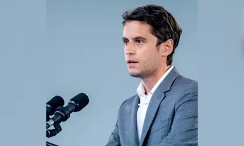 Frances new PM forms government