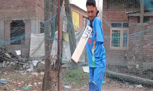 Not dependent on anyone: Differently-abled cricketer Amir Hussain Lone