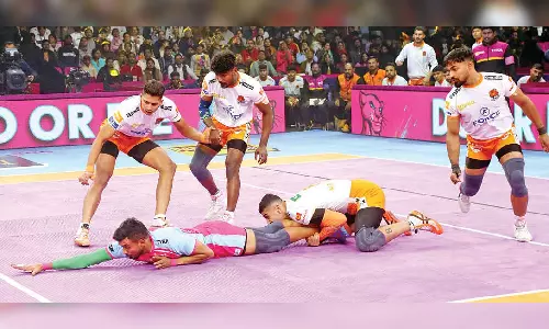 Arjun Deshwal helps Jaipur stage comeback win over Puneri Arjun Deshwal helps Jaipur stage comeback win over Puneri