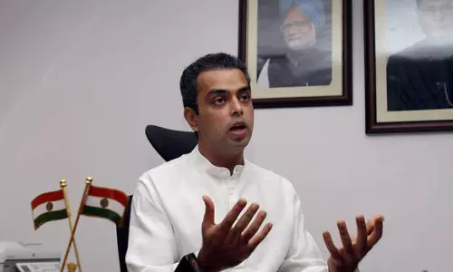 Timing of announcement determined by Modi: Cong on Milind Deoras resignation