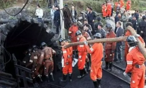 Death toll in China coal mine accident rises to 13