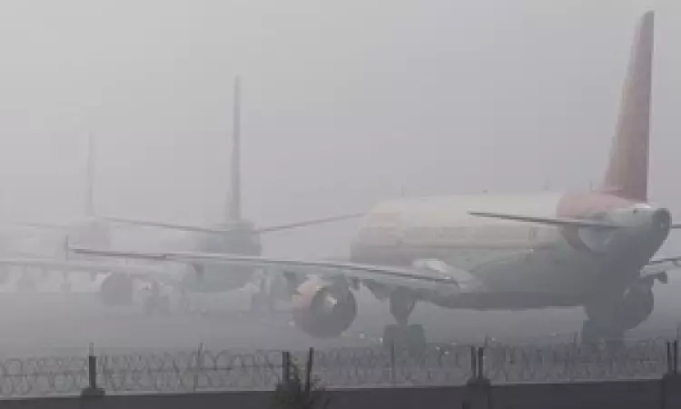 100 flights, 22 trains delayed as dense fog engulfs Delhi 100 flights, 22 trains delayed as dense fog engulfs Delhi