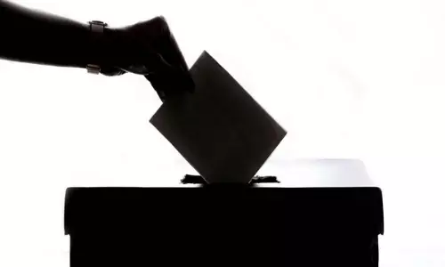 Pakistan Election Commission begins issuing postal ballots ahead of general polls