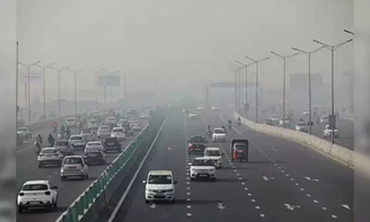 Delhi records minimum temp of 6.1, air quality remains very poor
