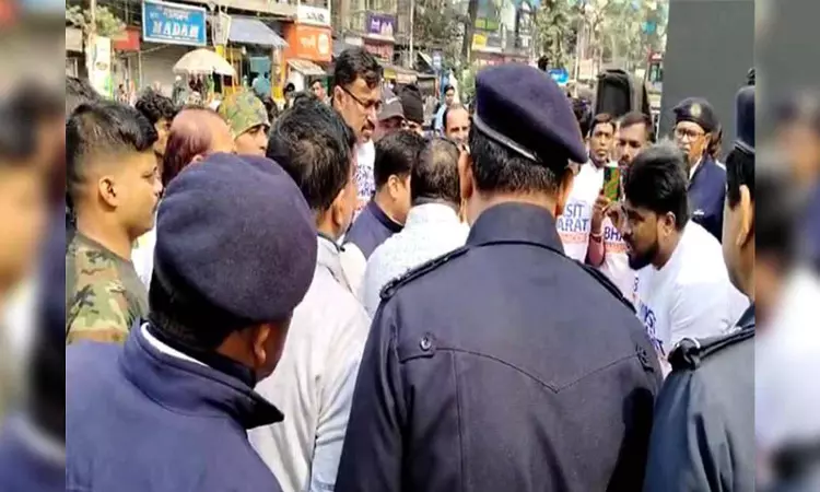 Police were nowhere to be seen...: Smriti Irani