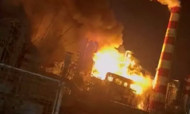 Ukrainian drones hit Rosneft refinery in Russia Ukrainian drones hit Rosneft refinery in Russia