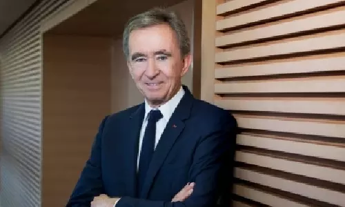 Bernard Arnault returns as worlds richest man as Musk loses $18 bn