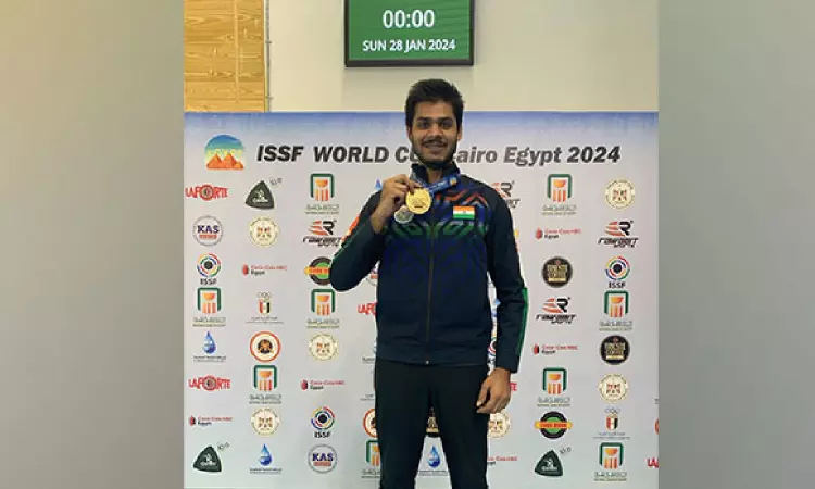 Divyansh Panwar shoots down world record Divyansh Panwar shoots down world record