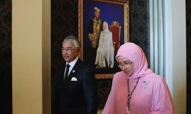 Malaysia’s outgoing king wants govt stability, bigger role for future monarchs