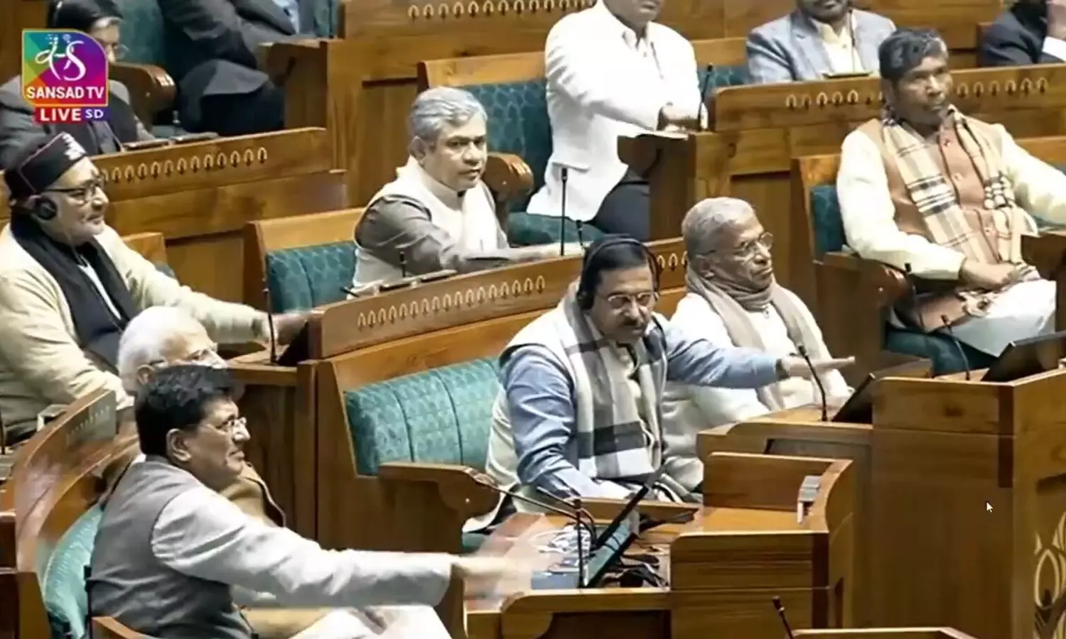 President Droupadi Murmu says, In the past years,... ... Parliament Budget Session live: Despite two big wars and coronavirus my govt kept inflation under control