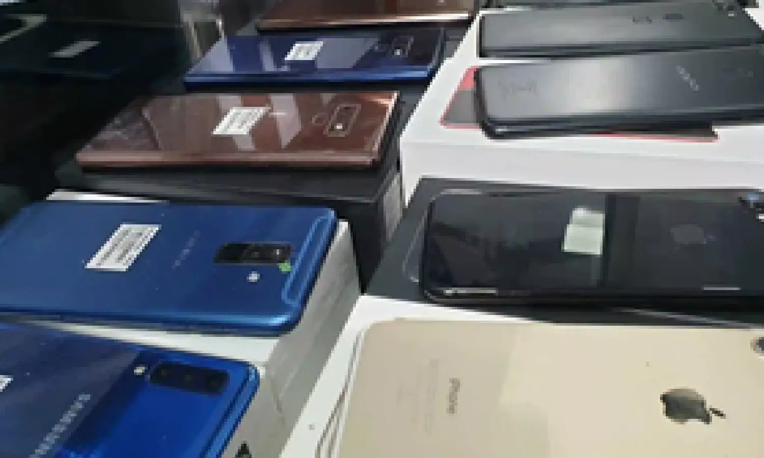 Low single-digit growth likely for Indias smartphone market in 2024 Low single-digit growth likely for Indias smartphone market in 2024