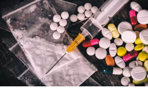 Tiruchy police nab 7 for selling sedatives; seize pills, syringes