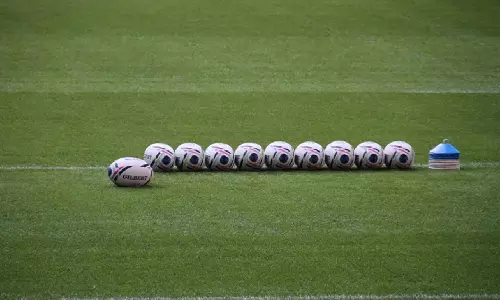 Rugby-Solid Ireland crush 14-man France in Six Nations opener Rugby-Solid Ireland crush 14-man France in Six Nations opener