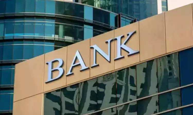 Global cface mounting losses on lending to troubled US commercial property sector