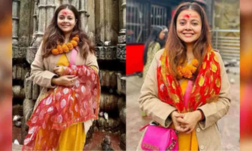 Devoleena Bhattacharjee seeks blessings at Kamakhya temple