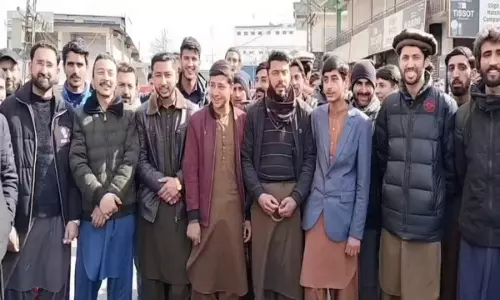 Traders in Gilgit-Baltistan city protest repeated incidents of burglary, unlawfulness Traders in Gilgit-Baltistan city protest repeated incidents of burglary, unlawfulness