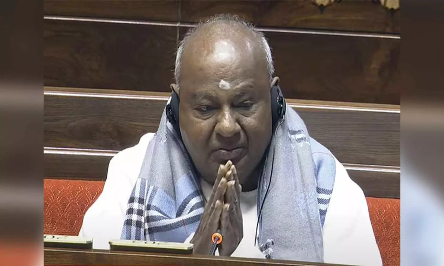 Former PM Deve Gowda vows to challenge Siddaramaiahs ‘arrogance’