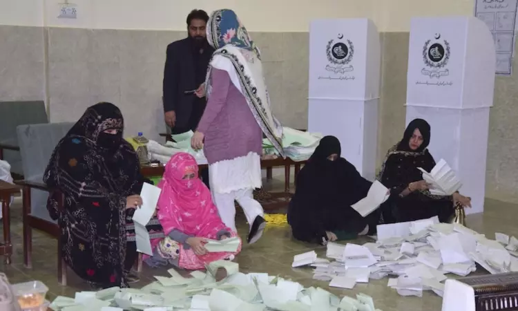 Pakistan: No clear victor in sight as results draw closer to finish line Pakistan: No clear victor in sight as results draw closer to finish line
