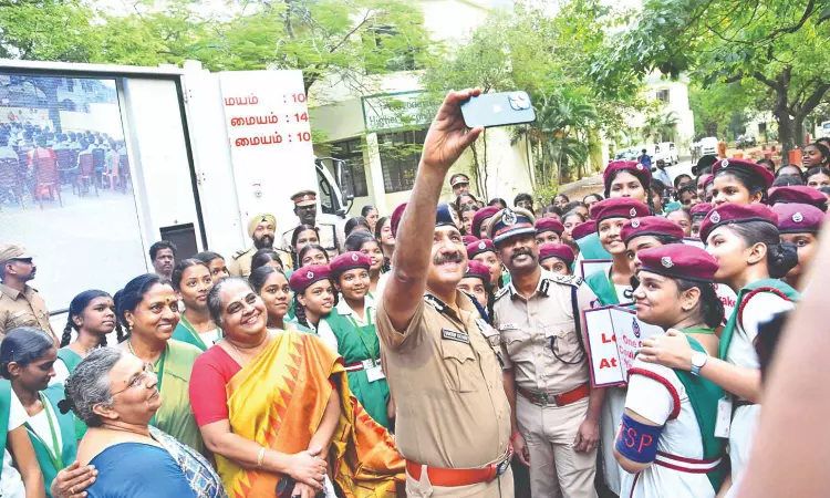 CoP Rathore inaugurates School traffic volunteer scheme CoP Rathore inaugurates School traffic volunteer scheme