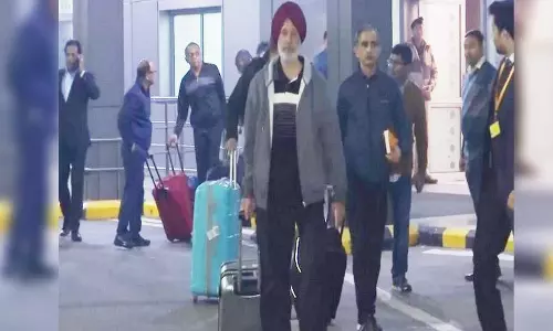 Wouldnt have been possible...: Freed Navy vets chant Bharat Mata Ki Jai