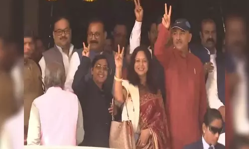 Legislators reach Bihar Vidhan Sabha ahead of trust vote of Nitish government