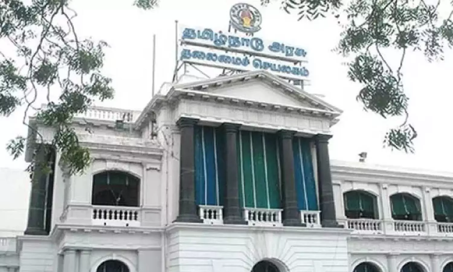 Govt holds talks with employees, teachers; Minister appeals for withdrawing strike call