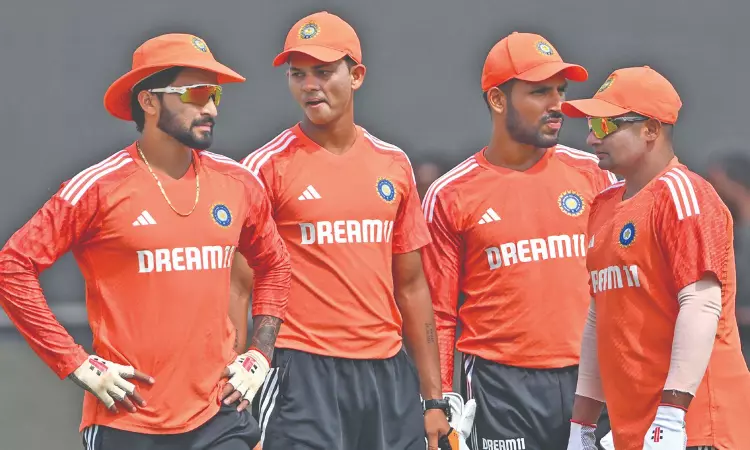 Jurel , Sarfaraz in line for debut in 3rd test